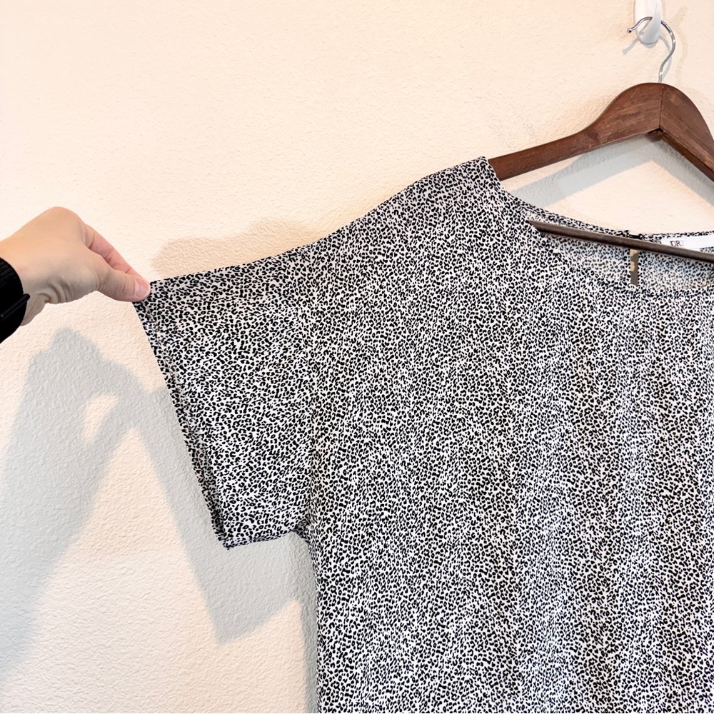 Minimalist Micro Leopard Print Blouse Relaxed Boxy Dolman Top DR2 XL Chic Top - Picture 3 of 12